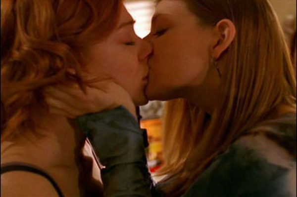 LesbianKissBuffy6June12