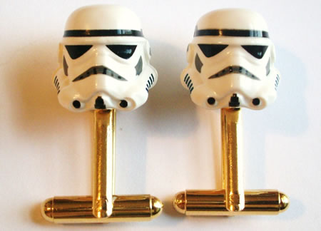 big-bang_stormtrooper-cufflinks_3112