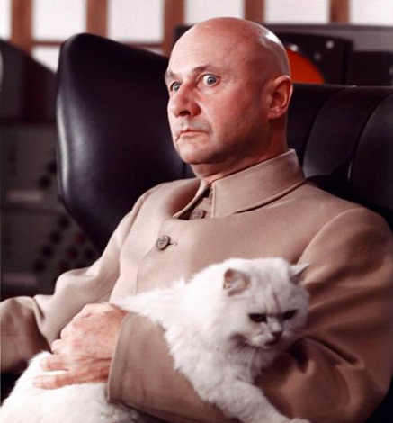 blofeld-sits-cat.jpg