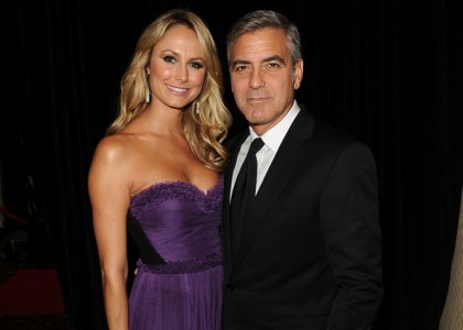 clooney-keibler-hollywood-gala-2011