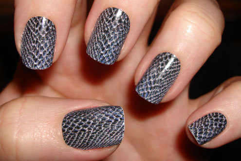 snakeskinnails_050712