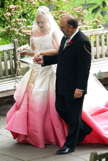 Airhumps Reviews Celebrity Wedding Dresses
